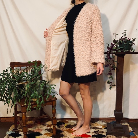 Fuzzy Pink Blazer - Picture 5 of 5
